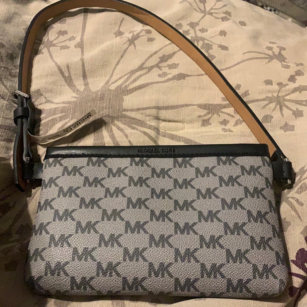 Michael Kors Make Up Bag